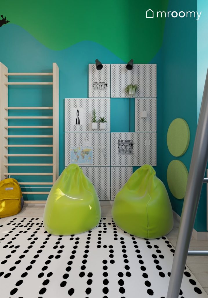 wizualizacja pokoju dla dwójki dzieci w niebiesko-zielone ściany i worki sako